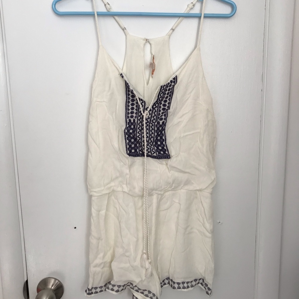 Romper - Picture 2 of 7